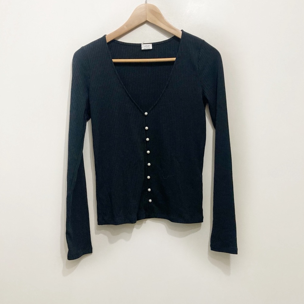 Aritzia Black Ribbed V-Neck Cardigan with Pearl Buttons